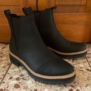 NWT TOMS DAKOTA Black Boot Size 10